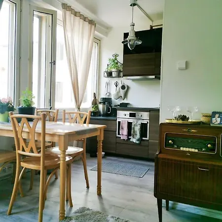 Comfy Boho-studio In Kallio. Huoneisto *